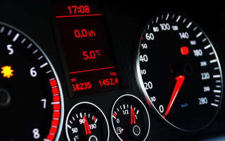 Dashboard speedometer gauges cellphone motionblur - number free wallpaper