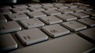 Keyboard closeup blurry letters computer - les automatiste free wallpaper for desktop