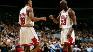 Harlem renaissance basketball shaking hands - a stadium free wallpaper