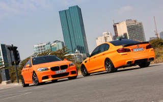 Orange cars street tokyo cityscape 2 - vibrant colour free wallpaper
