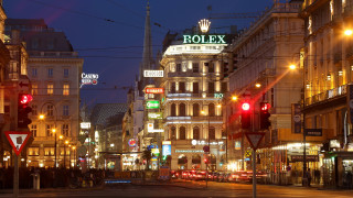 Viennese actionism night traffic cityscape - viennese actionism free wallpaper
