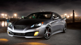 Silver sports car city night 4 - a dark sky free wallpaper