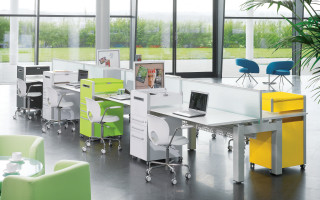 Indoor classroom desks chairs plant - a plant in the corner of the room free wallpaper