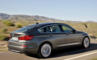 Silver car mountains trees sky - carl hoppe free wallpaper