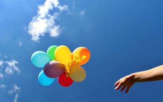 Balloons kite summer vibrant outdoors - a bunch of balloons free wallpaper