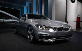 Silver car showroom blue light - a silver car free wallpaper