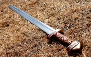 Sword wooden handle metal blade - medieval free wallpaper for desktop