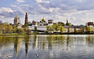 Lake bird building dome panorama - a golden dome free wallpaper