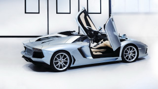 Silver sports car open rooms - a black door free wallpaper for desktop