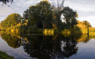Lake forest autumn sky clouds - a flemish baroque free wallpaper for desktop