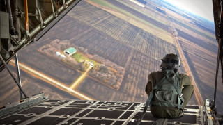 Man runway picture plane green - a green car free wallpaper