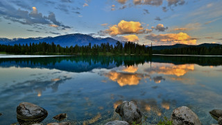 Lake mountain clouds rocks sunset - free sunset wallpaper