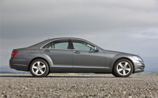 Silver car mountain gravel clouds - a silver car free wallpaper for desktop