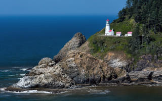 Lighthouse cliff ocean forest tiltshift - lighthouse free wallpaper