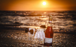 Wine beach sunset romantic moon - the sand free wallpaper for desktop