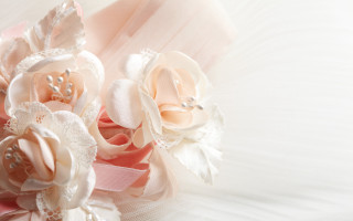 Bouquet flowers pearls ribbons white - soft detail free wallpaper