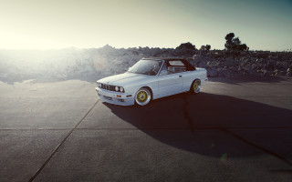 White car rockwall mountain 3D - rim free wallpaper