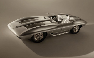 Silver sports car studio shadow 2 - a studio setting free wallpaper