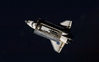 Space shuttle night open attachment - the door open free wallpaper for desktop