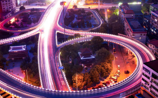 City traffic night architecture fantasy - free city wallpaper