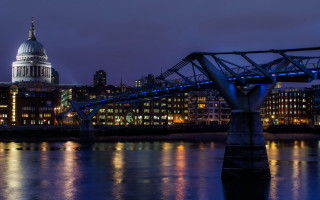 Bridge river cityscape night lights 2 - a building in the background free wallpaper for desktop