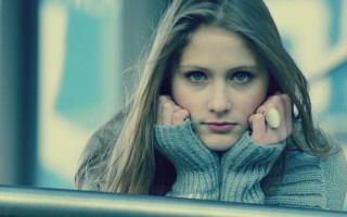 Woman longhair sweater leaning on - claire falkenstein free wallpaper