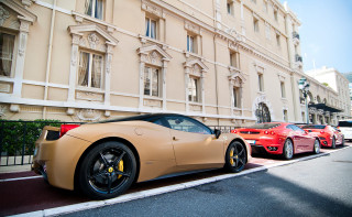 City street cars statue matte - a statue free wallpaper