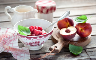 Raspberries tea cup wooden table - a wooden table free wallpaper