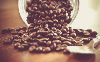 Coffee beans wooden table spoon - a pile of coffee beans free wallpaper