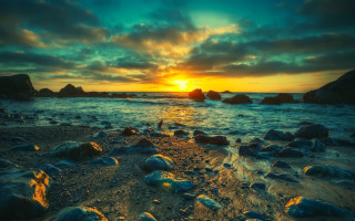 Sunset rocky beach water foreground 2 - rock and water free wallpaper for desktop