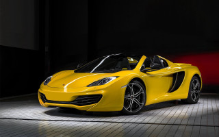 Yellow sports car red light 2 - neoclassicism free wallpaper for desktop