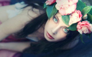 Woman flower hair gothic photorealistic - free vintage wallpaper