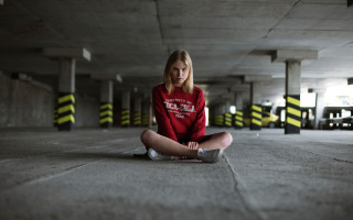 Girl parked garage blonde shallow - concrete free wallpaper for desktop