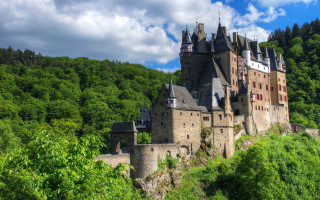Castle hill trees clouds medieval - tree and a sky background free wallpaper