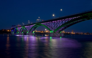 Bridge city lights night reflection - dynamic free wallpaper for desktop