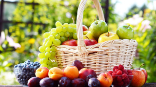 Basket fruit outdoor sunny berries - eden box free wallpaper