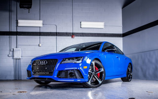 Blue car garage black rim - tire free wallpaper for desktop