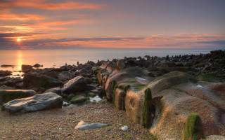 Rocky beach sunset mossy rocks - a rocky beach free wallpaper