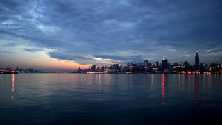 Hudson river city skyline dusk - the waters edge free wallpaper