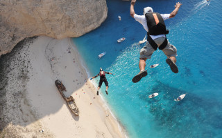 Cliff jump ocean beach boats - the ocean free wallpaper