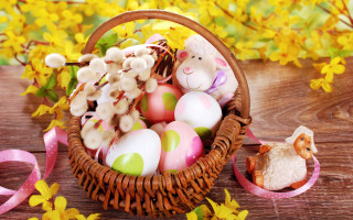 Basket easter eggs toy lamb - a basket free wallpaper for desktop