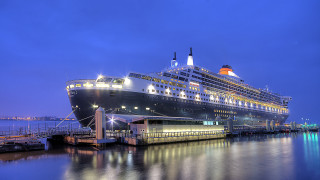 Cruise ship night cityscape bridge - the side free wallpaper