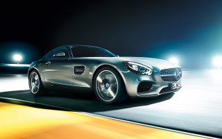 Silver car night moon lights - a yellow line free wallpaper