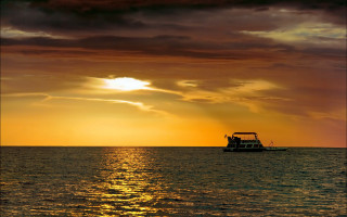 Boat ocean sunset cloudy sky - sunset time free wallpaper