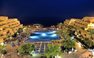 Pool palm trees night hotel - large free wallpaper for desktop