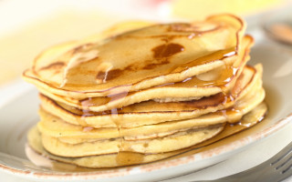 Pancakes syrup plate fork knife 2 - a plate free wallpaper