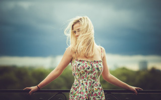 Woman dress balcony portrait blonde - a balcony free wallpaper for desktop
