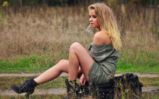 Woman bench cigarette field fashion - her mouth and a cigarette free wallpaper
