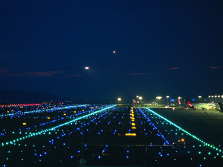 Runway lights night plane aurora - a runway free wallpaper