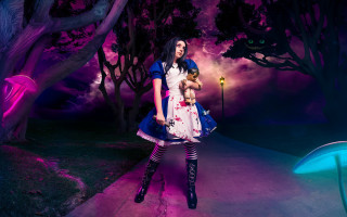 Woman child park night purple - free halloween wallpaper